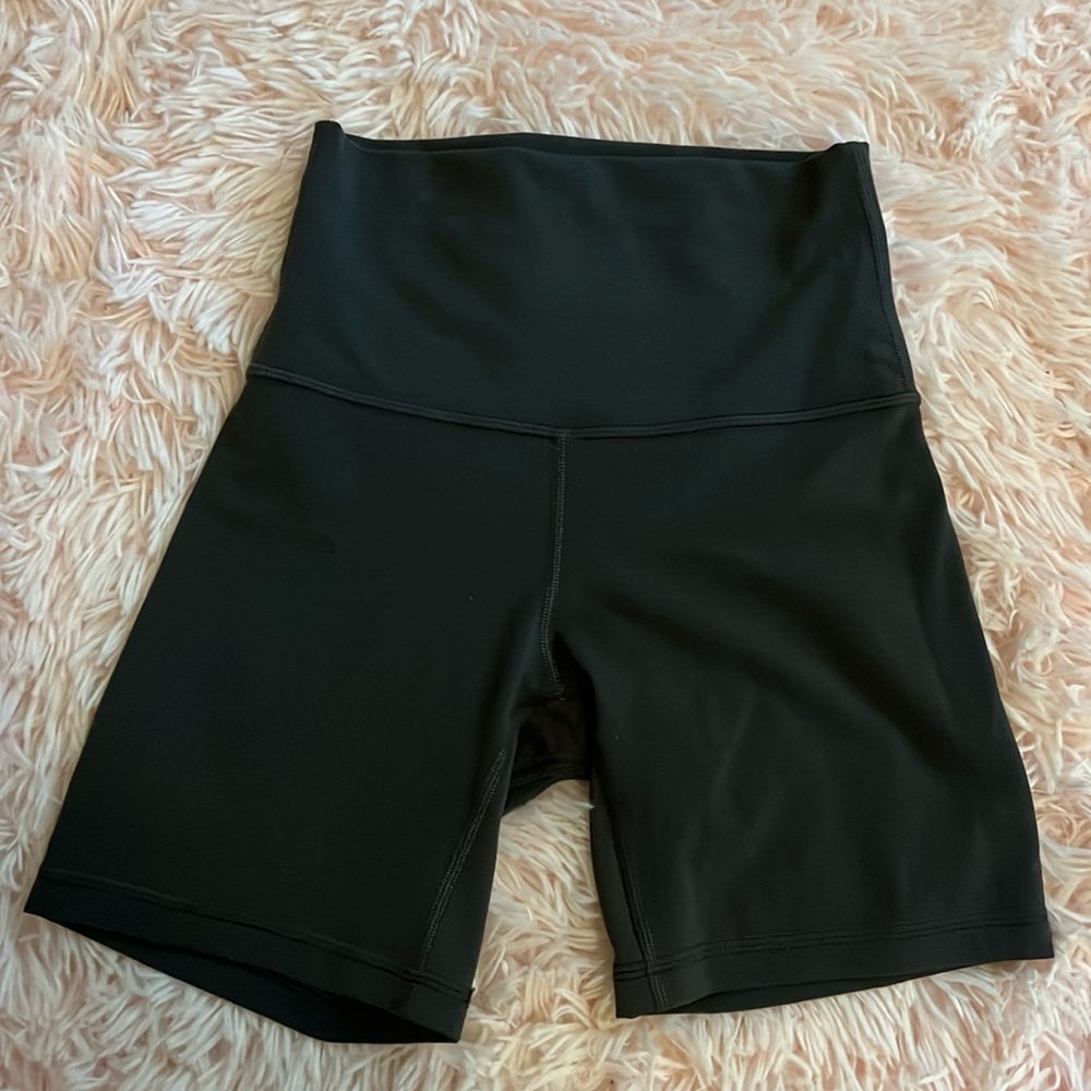 Lululemon graphite grey align biker short, length 4”, size 4